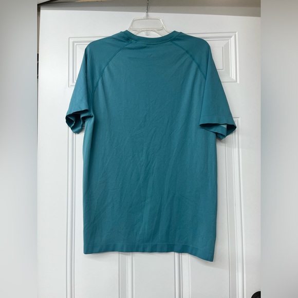 Fabletics Mens Training Day Tee - Picture 11 of 12